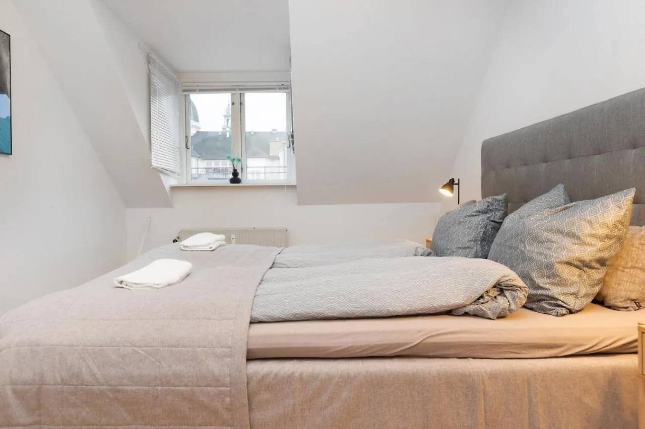 Daire Centralt Byliv - 2 Sovevaerelser Med Plads Til 6 Århus Danimarka